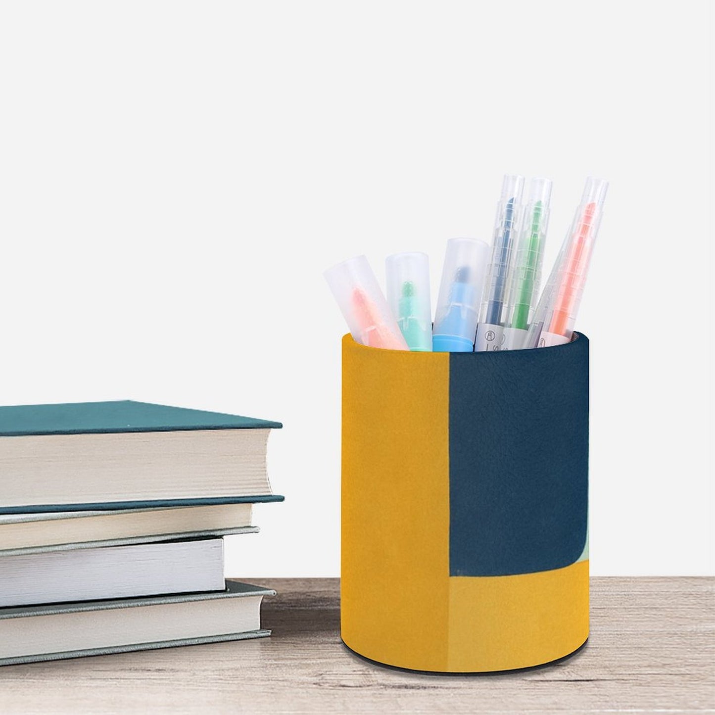 Portapenne rotondo di design