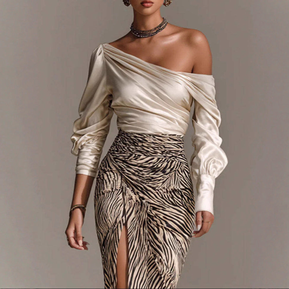 Abito camicia in raso a maniche lunghe