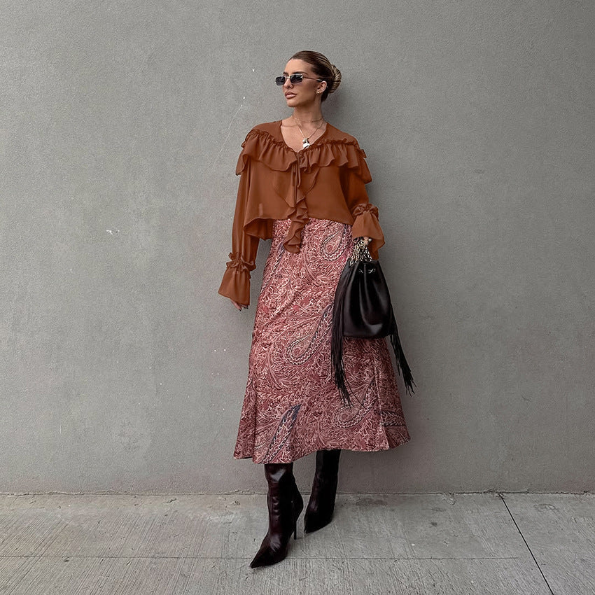 Camicia in chiffon ampia con lacci e balze a V