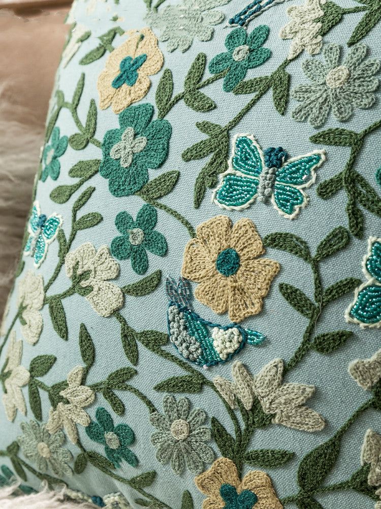 Cuscini vintage ricamati a mano