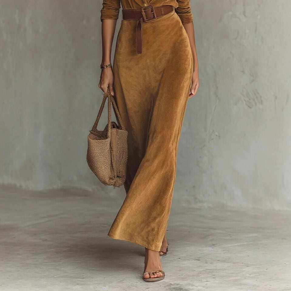 Abito lungo aderente con cintura