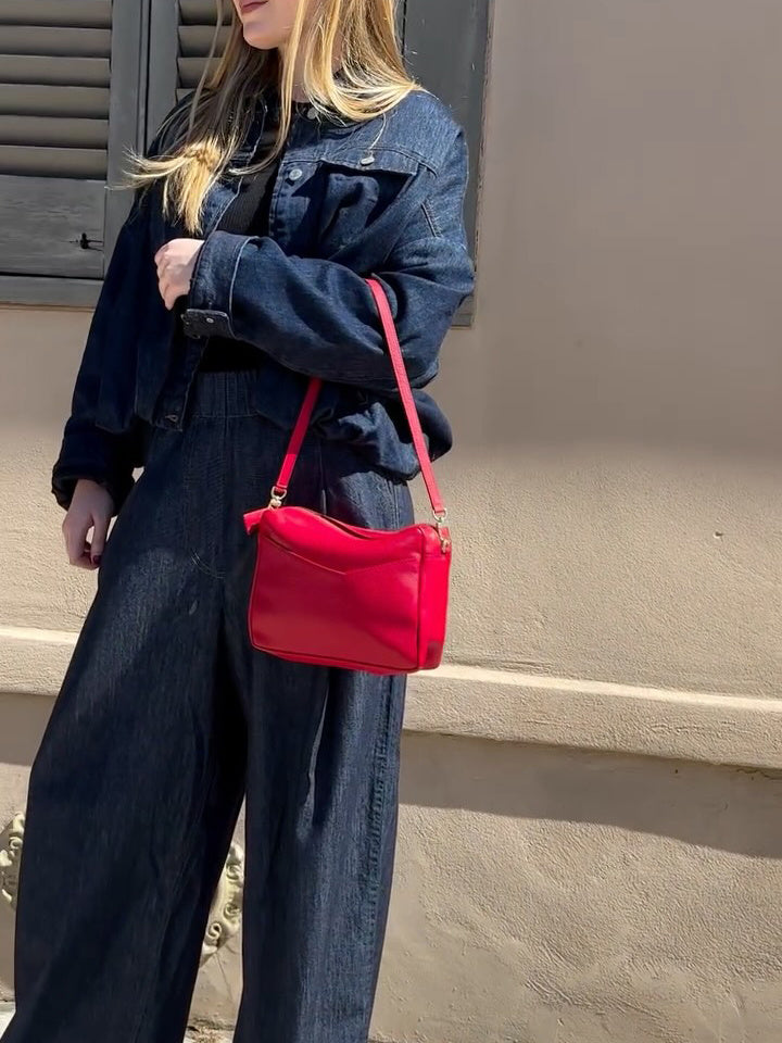 Completo giacca oversize in denim scuro e pantaloni a gamba larga