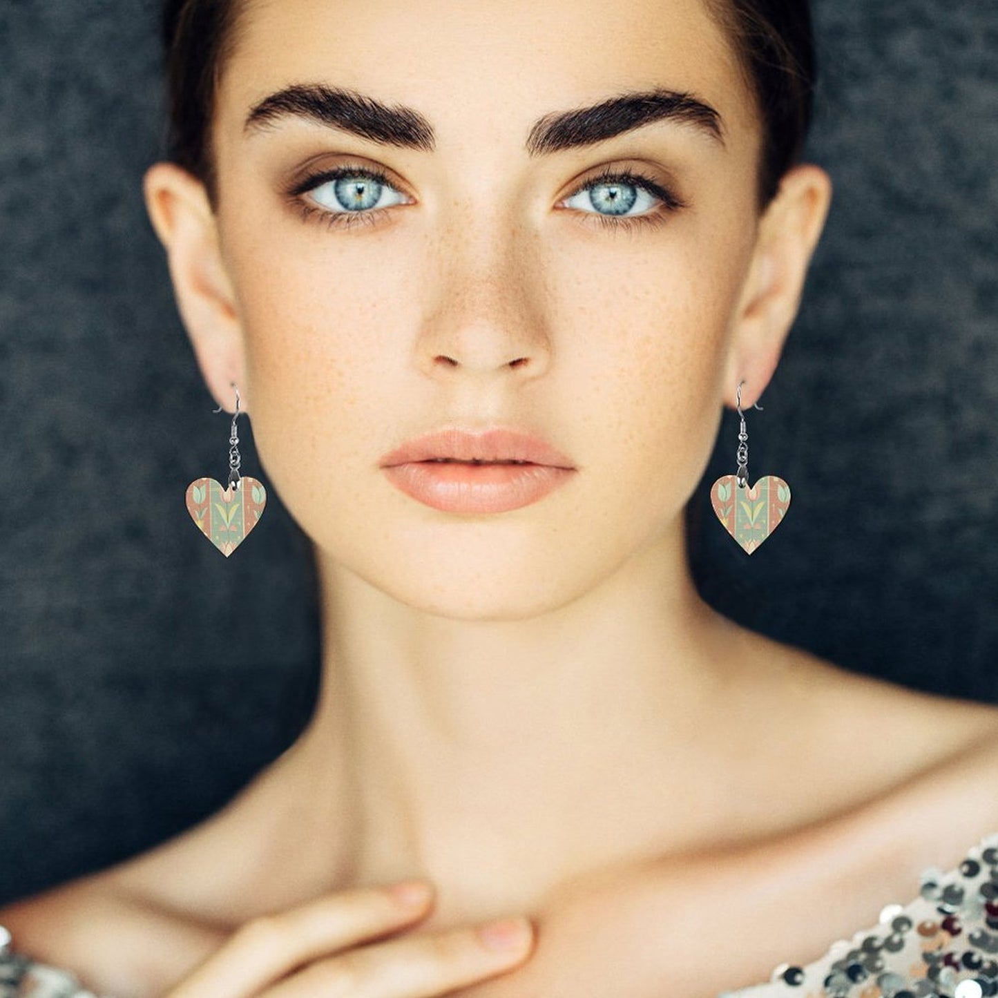 Design Wooden Earrings Pendant（Love Shape）