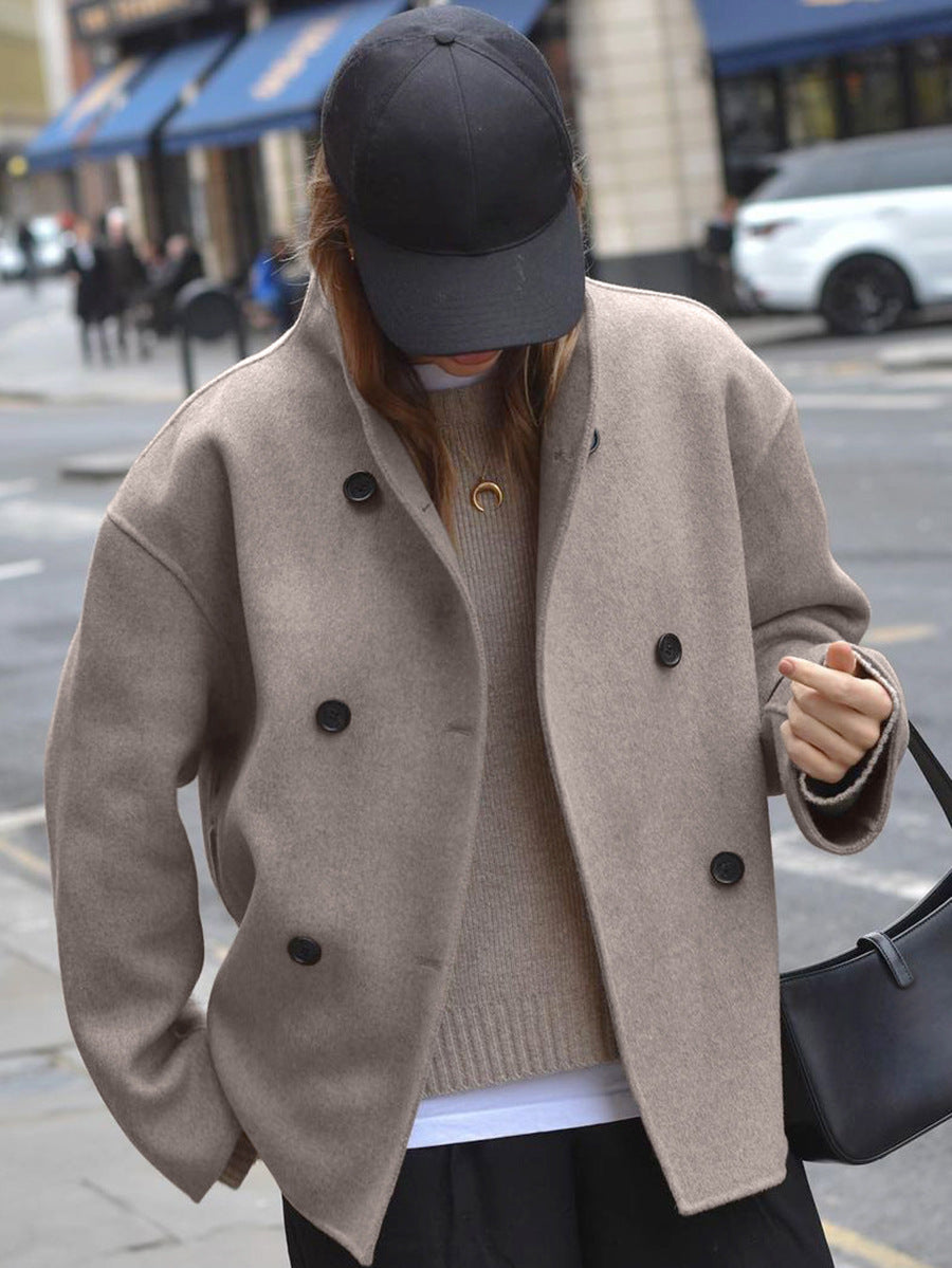 Cappotto vintage in lana marrone, con scollo a V