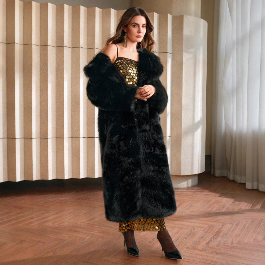 Giacca lunga e soffice in pelliccia sintetica