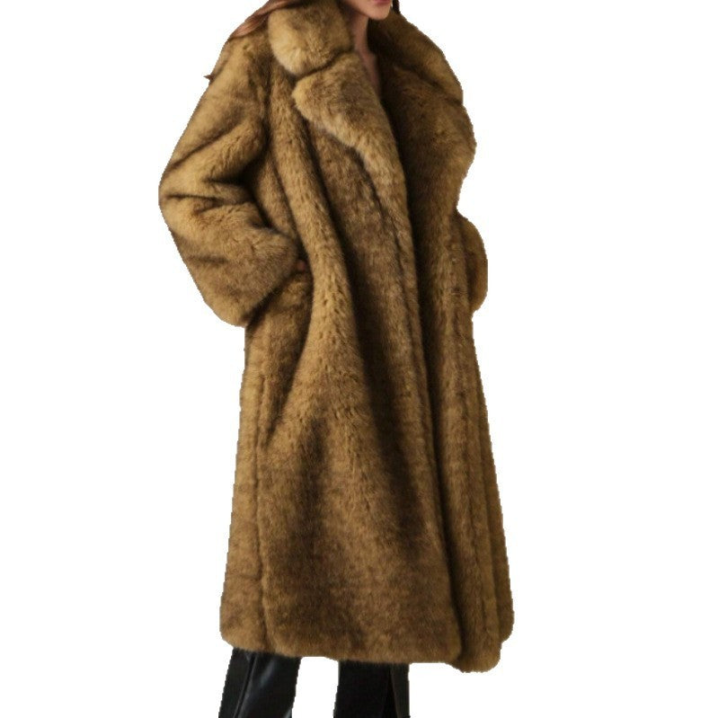 Giacca lunga e soffice in pelliccia sintetica