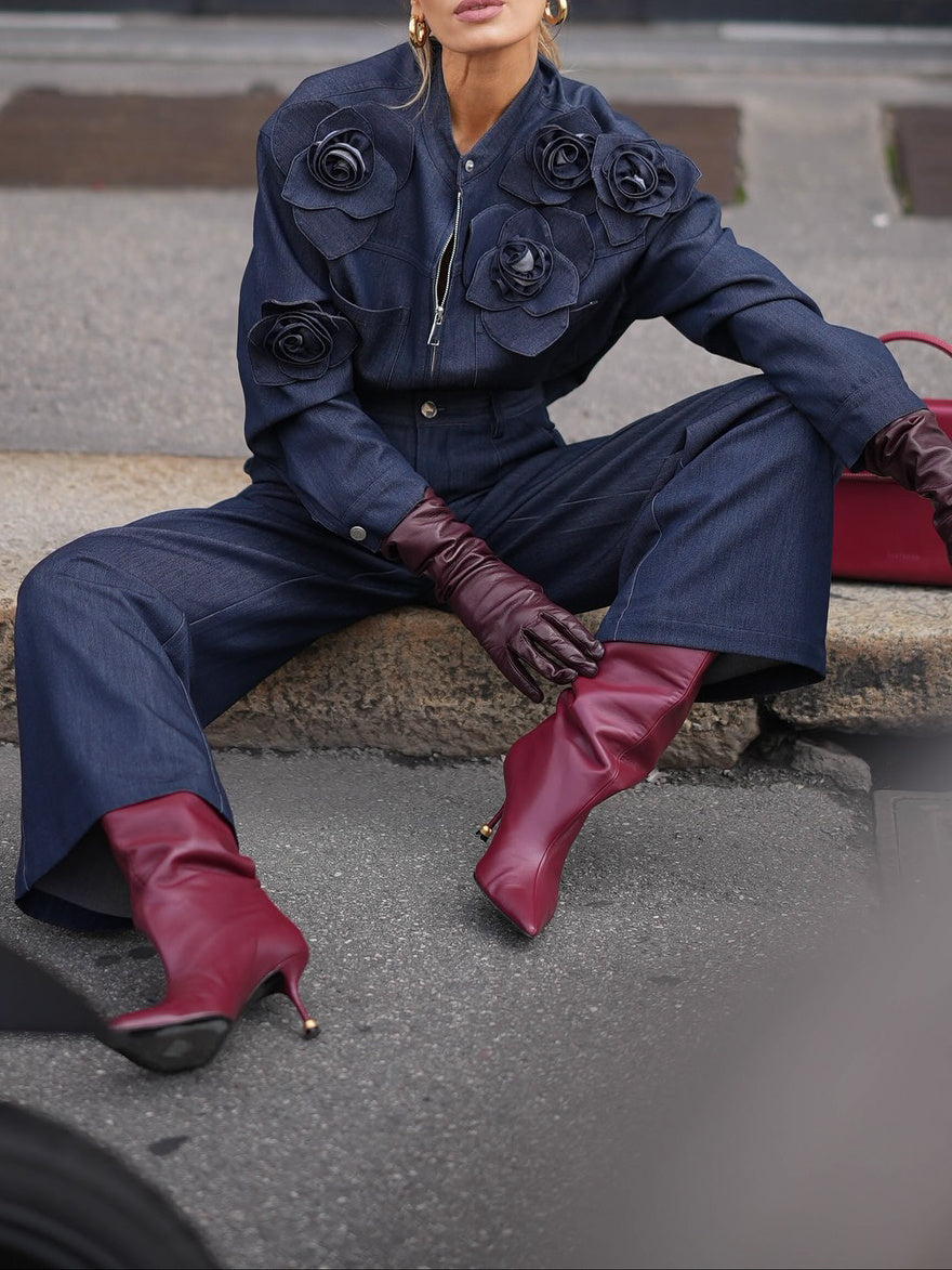 Completo in denim con camicia con decorazioni floreali 3D e jeans a vita alta