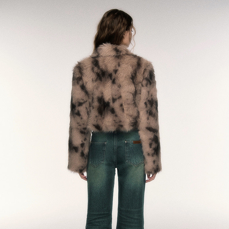 Cappotto corto in pelliccia sintetica con stampa leopardata