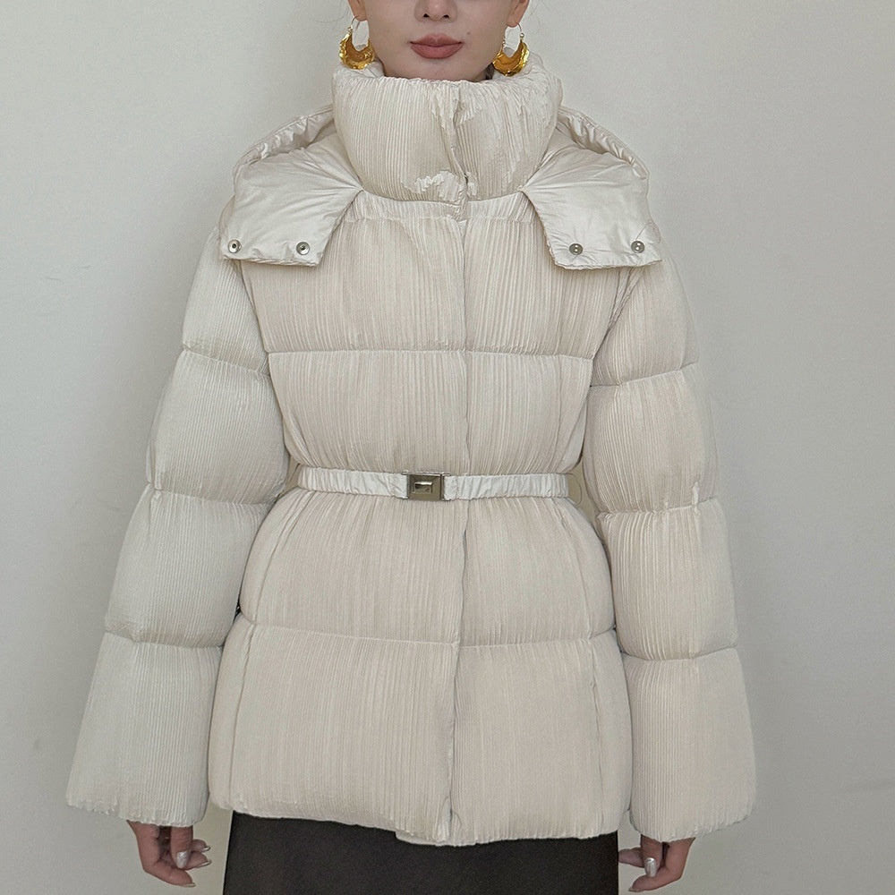 Piumino con cintura in vita