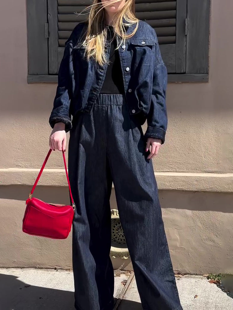 Completo giacca oversize in denim scuro e pantaloni a gamba larga